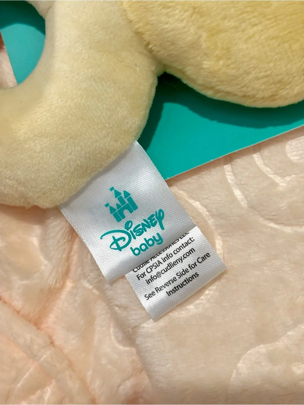 Winnie The Pooh Baby Robe & Rattle Set Size 0-9 Months Yellow Disney Baby NEW